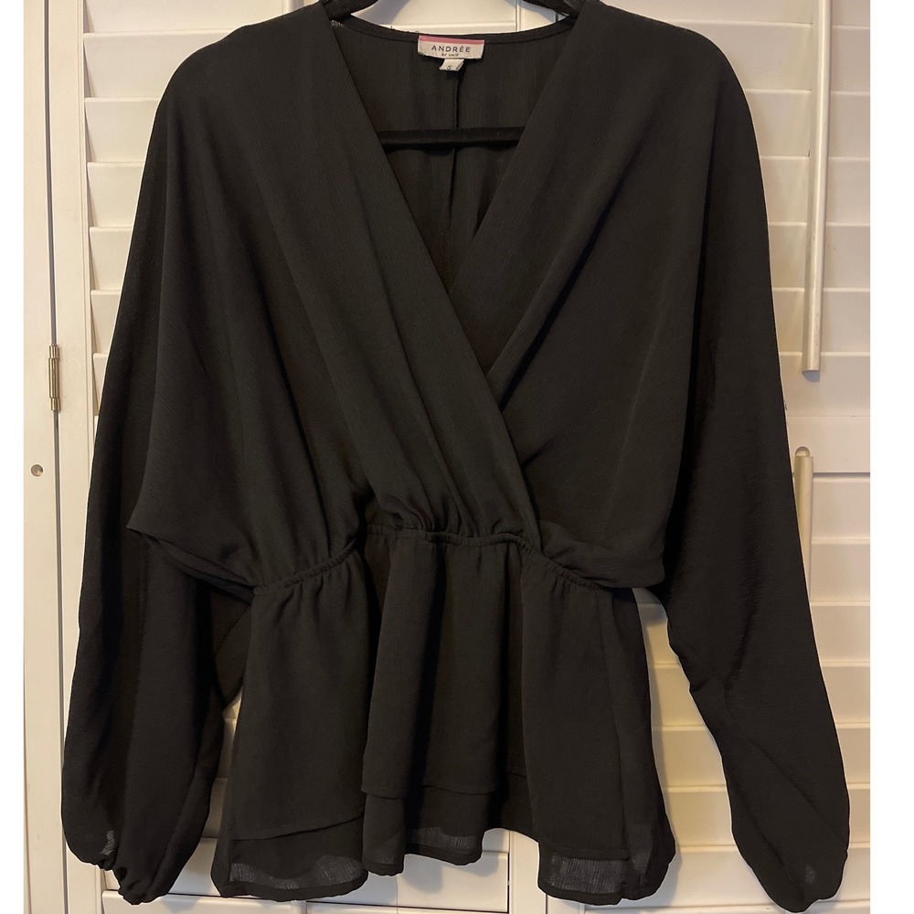 Andree by unit USA size small black blouse longsleeve (TT7)
